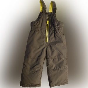 Carter’s snow suit 12M